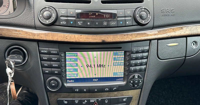 Mercedes-Benz Klasa E cena 29900 przebieg: 295189, rok produkcji 2002 z Elbląg małe 667
